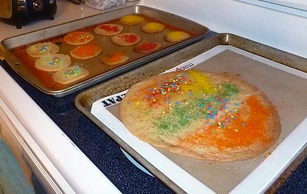 Baking one gigantic cookie out of store dough